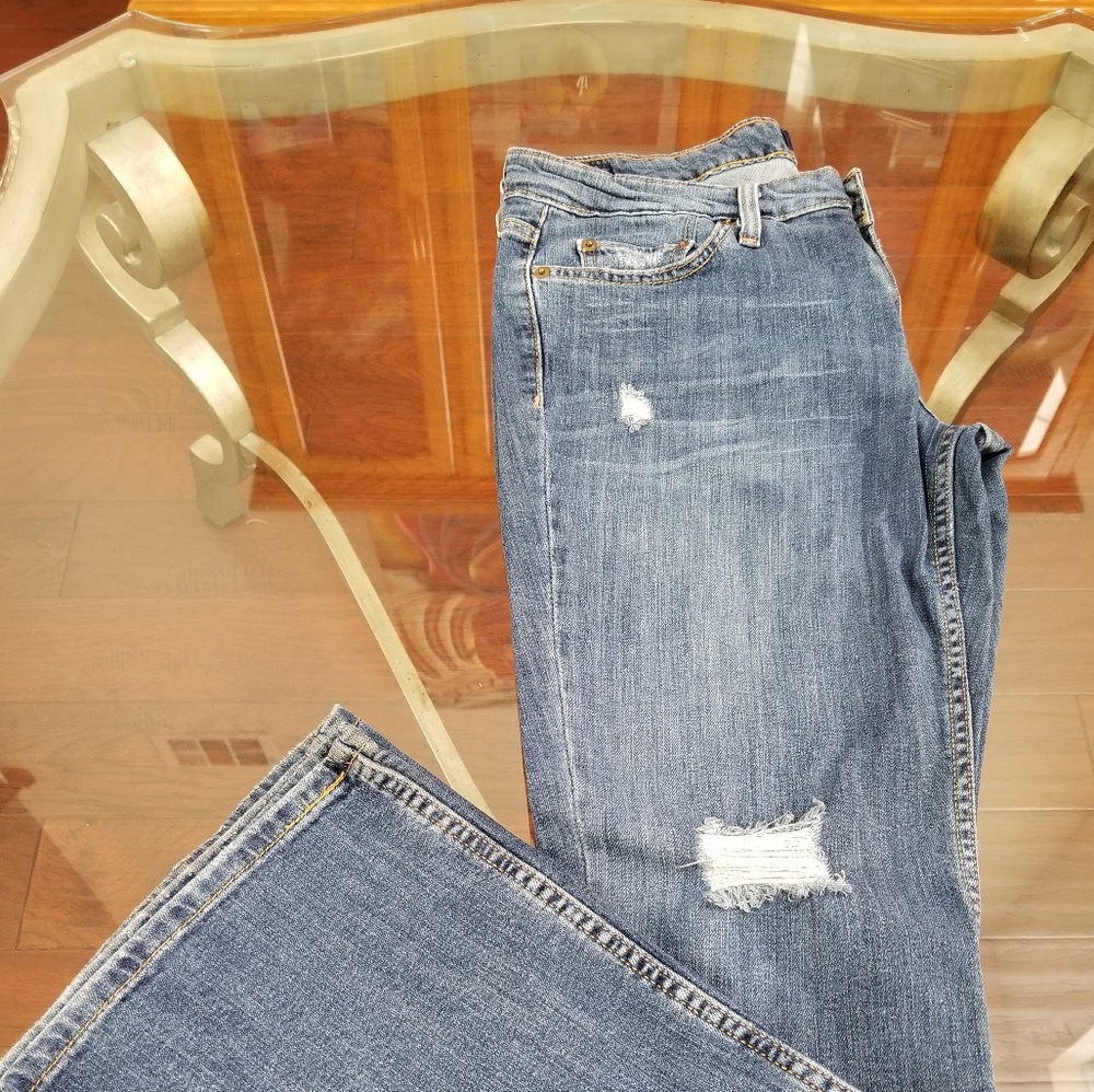 LEVI'S LOW-WAIST WIDE LEG BLUE JEAN